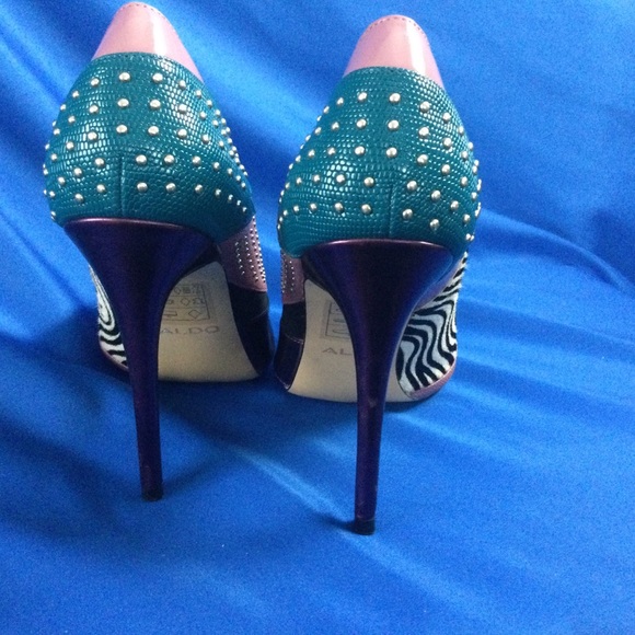 Aldo Wicilidia Studded Leather Heels 7.5 - Picture 6 of 12